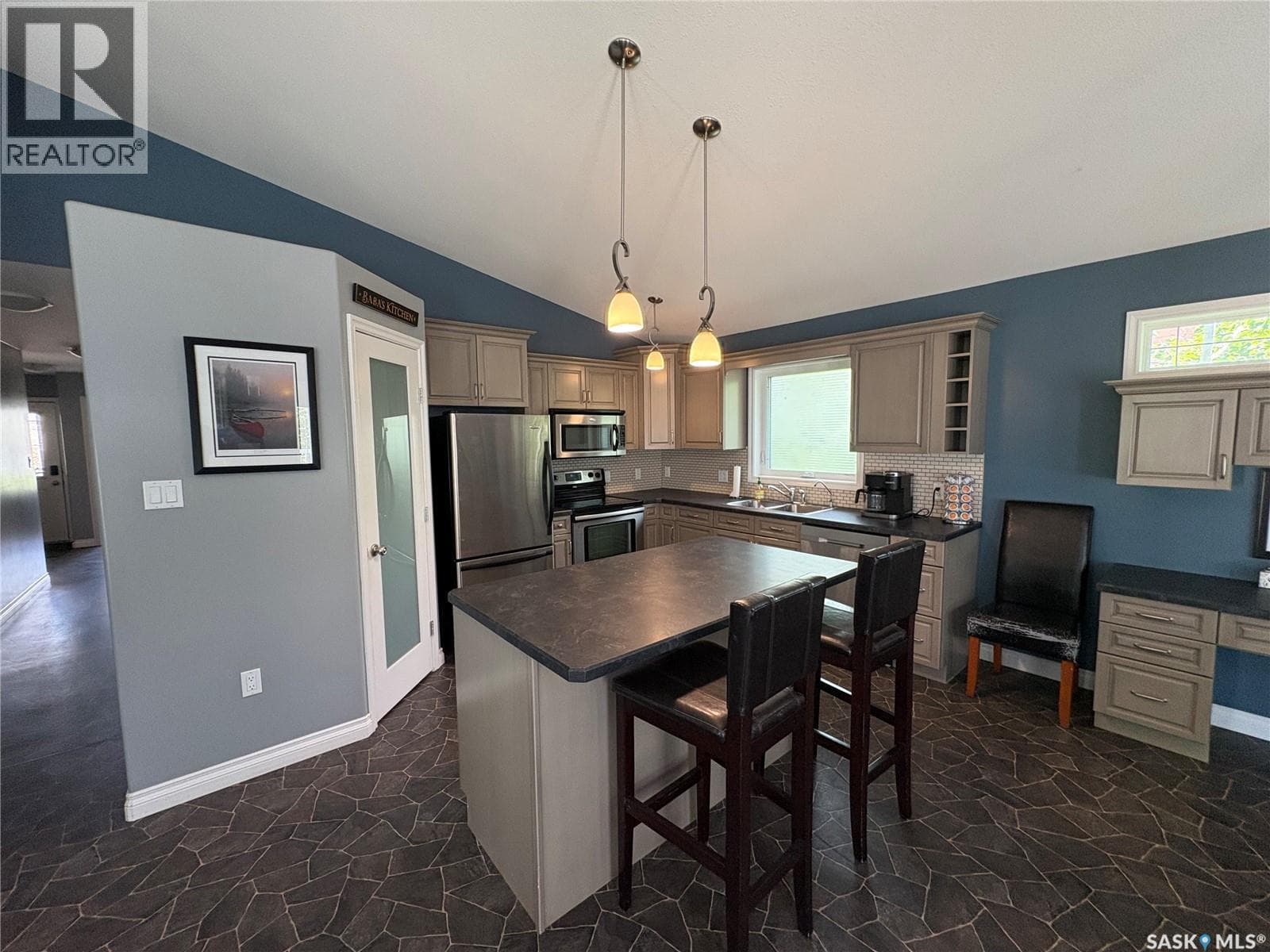 33 Mercedes BAY — photo 2