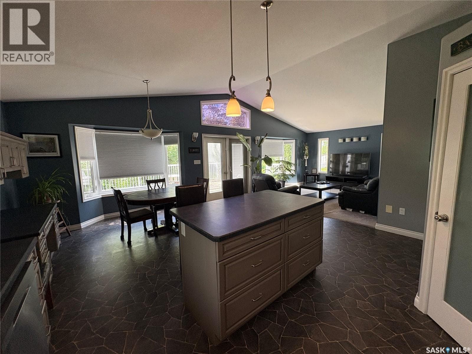 33 Mercedes BAY — photo 5
