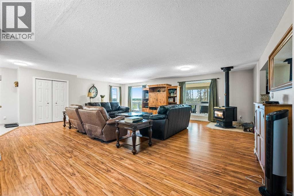 720 Poplar Drive — photo 5