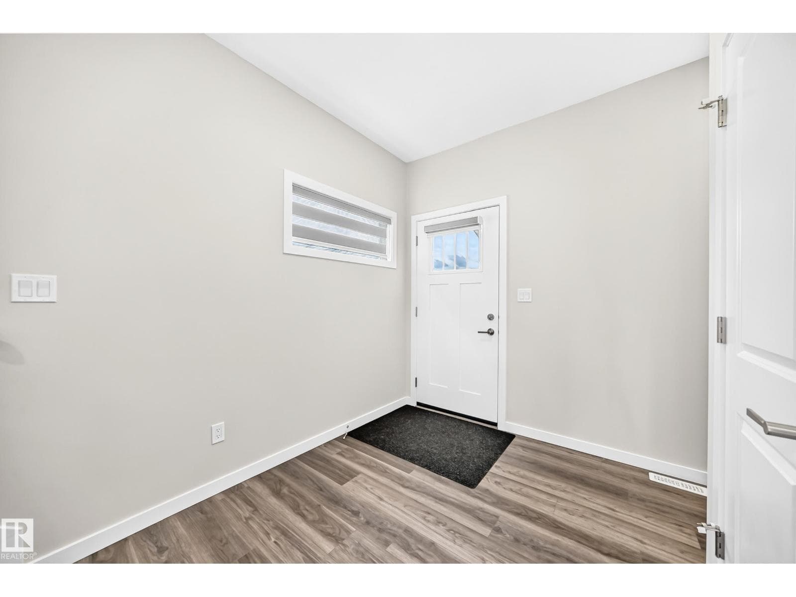 2163 Muckleplum CR SW — photo 3
