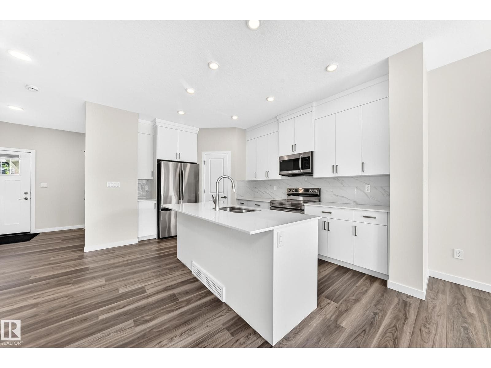 2163 Muckleplum CR SW — photo 4