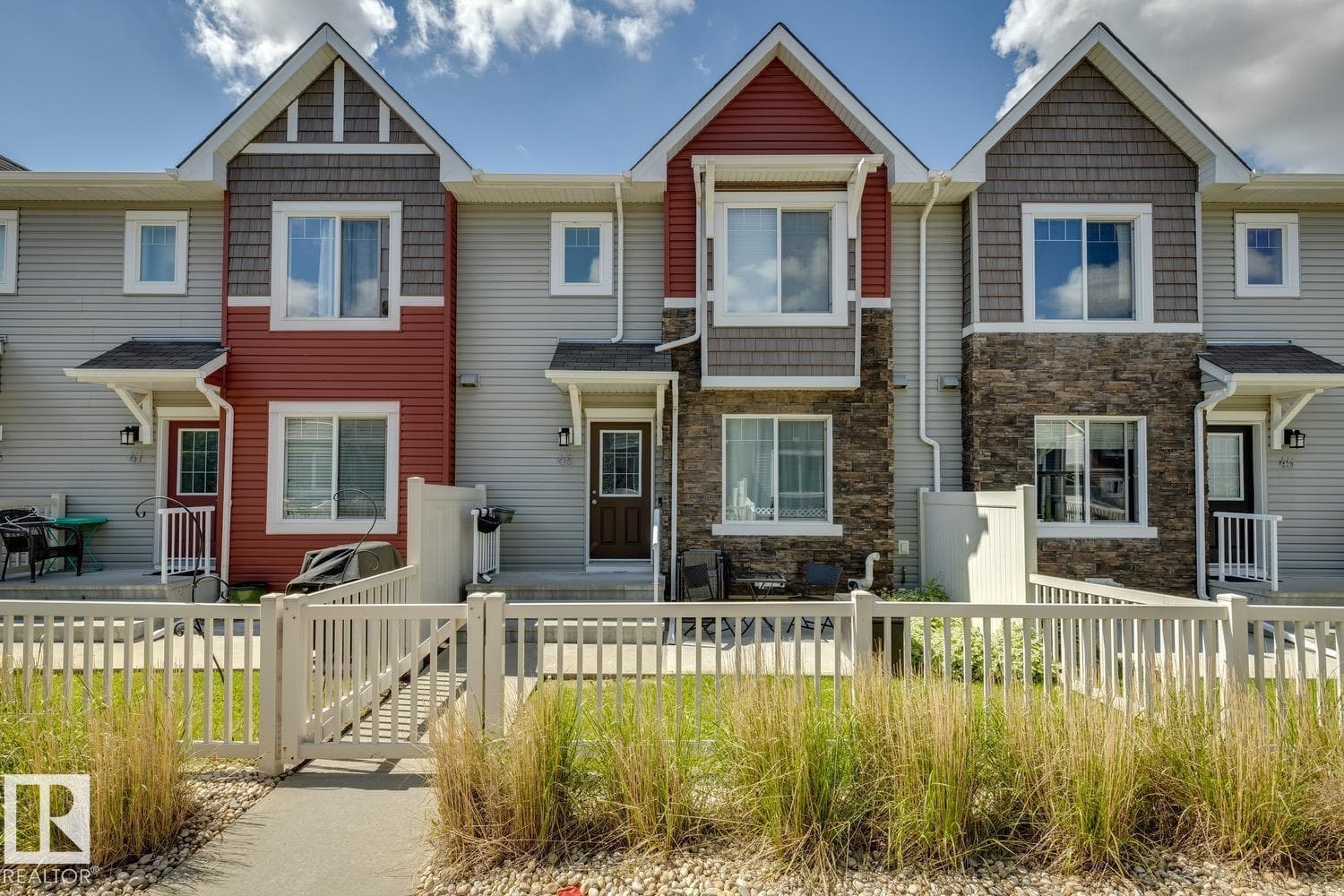 #46 5317 3 AV SW — photo 4