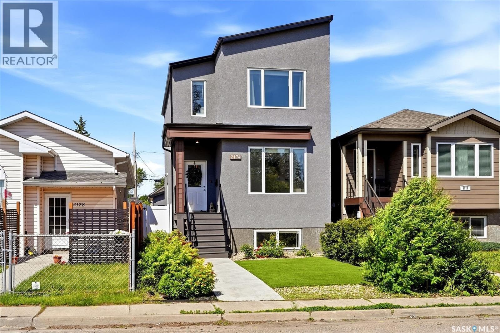 2174 Elliott STREET — photo 2