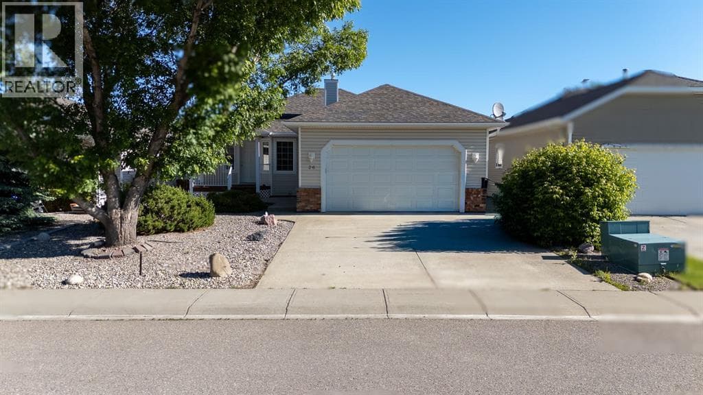 26 Skyline Crescent — photo 2