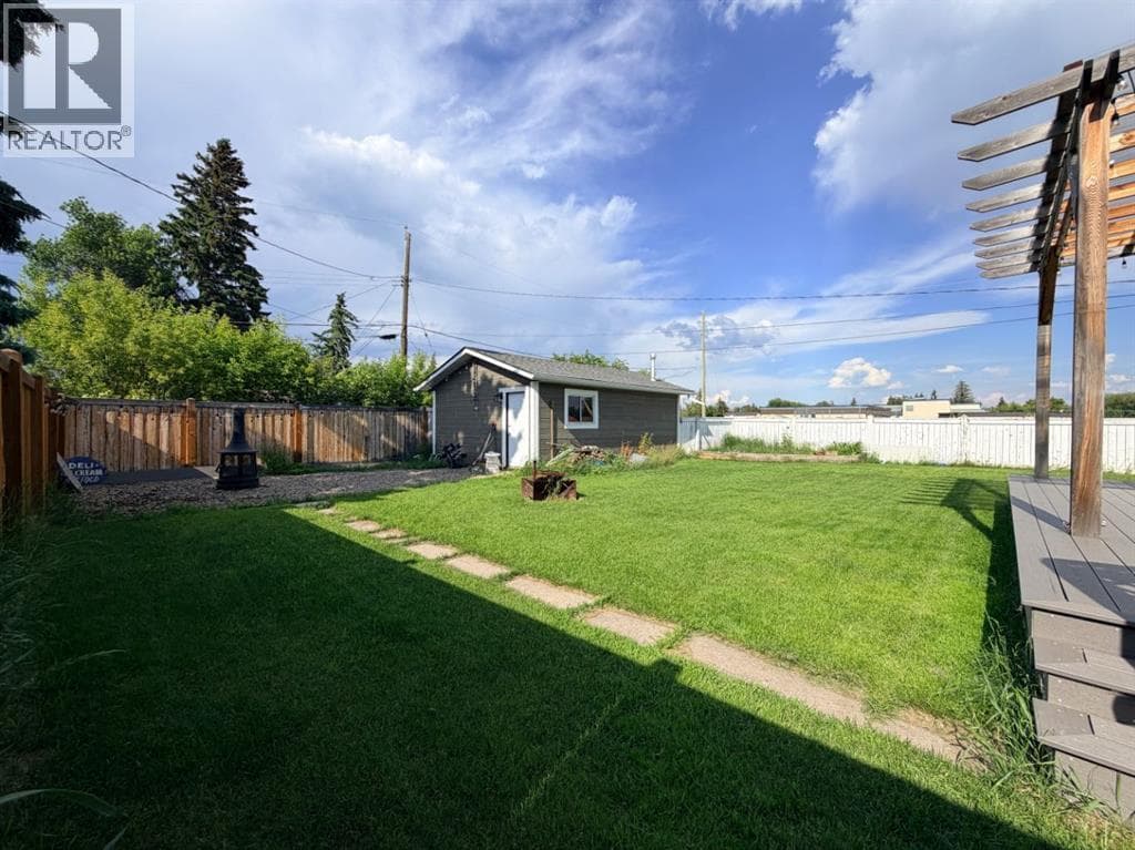10104 89 Avenue — photo 4