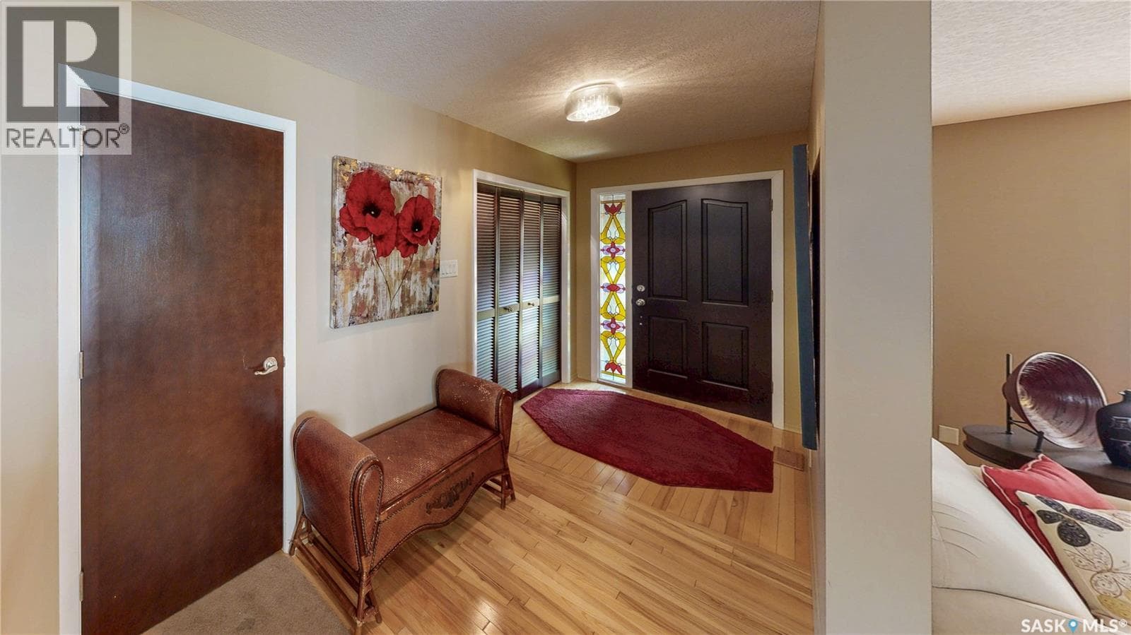 110 GROOME AVENUE — photo 2