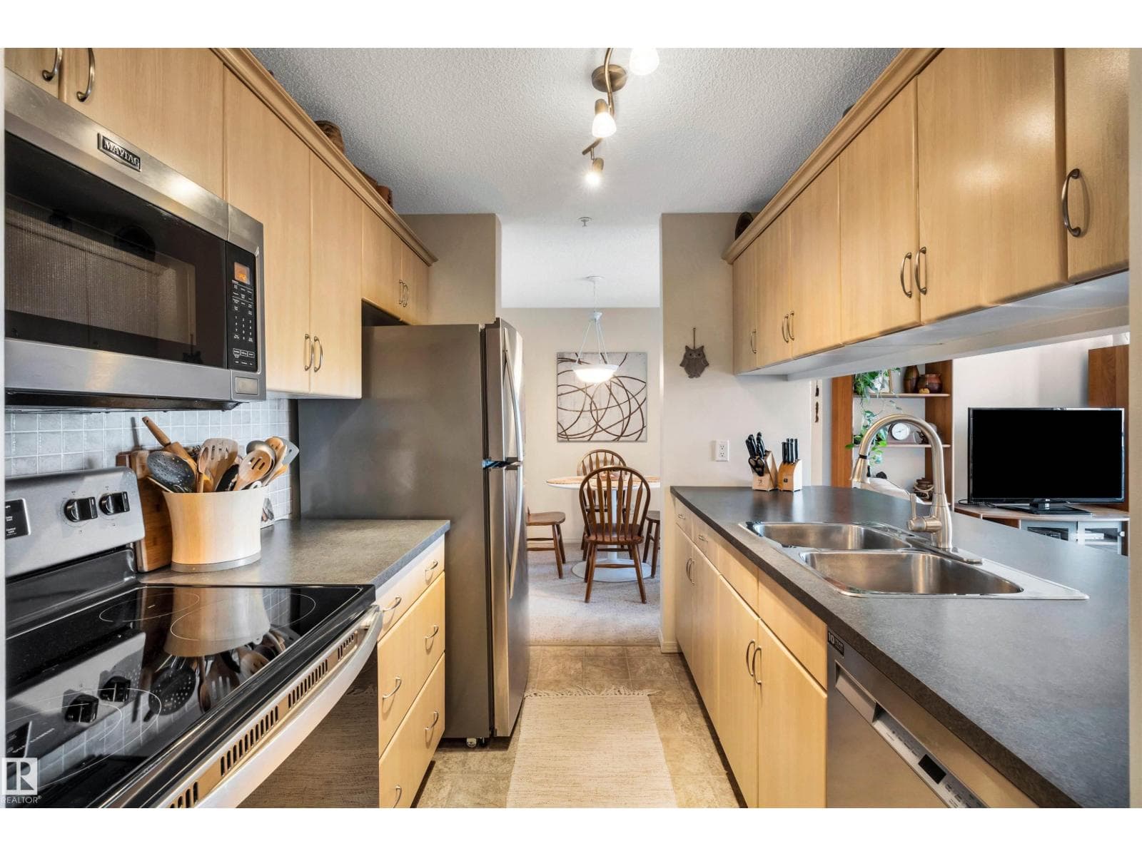 #409 2430 GUARDIAN RD NW — photo 4