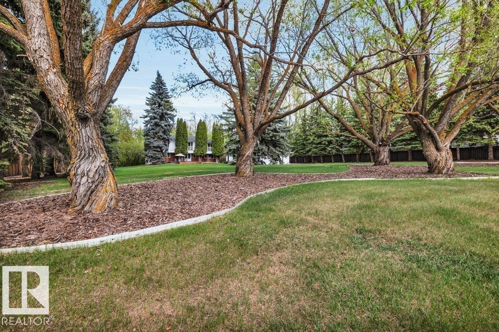 260 Windermere DR NW — photo 4