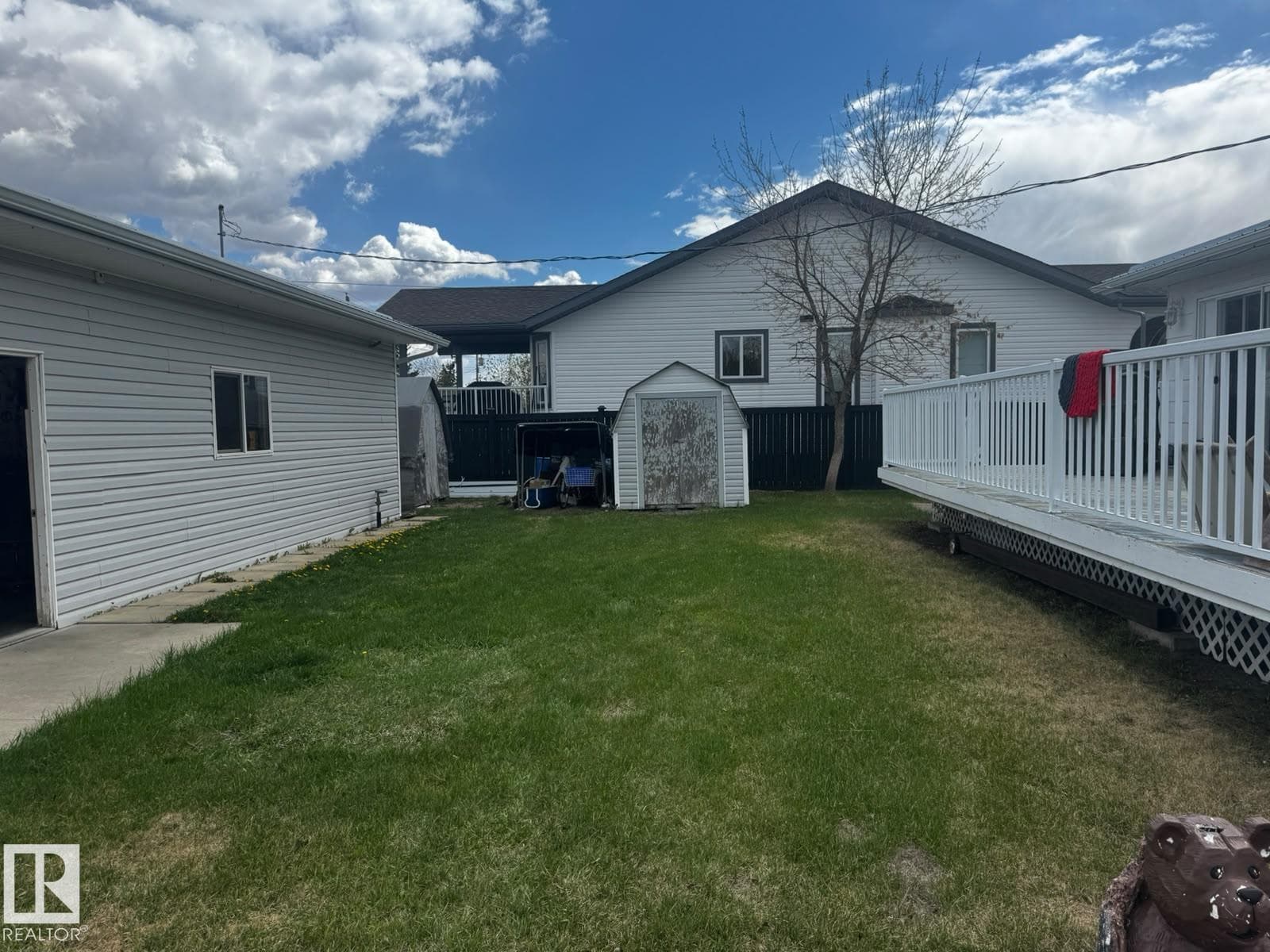 4844 47 AV — photo 4