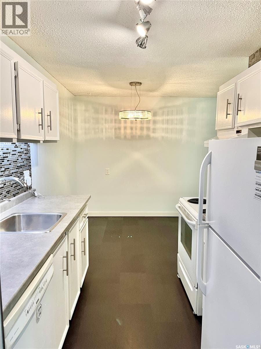 150 207C Tait PLACE — photo 3