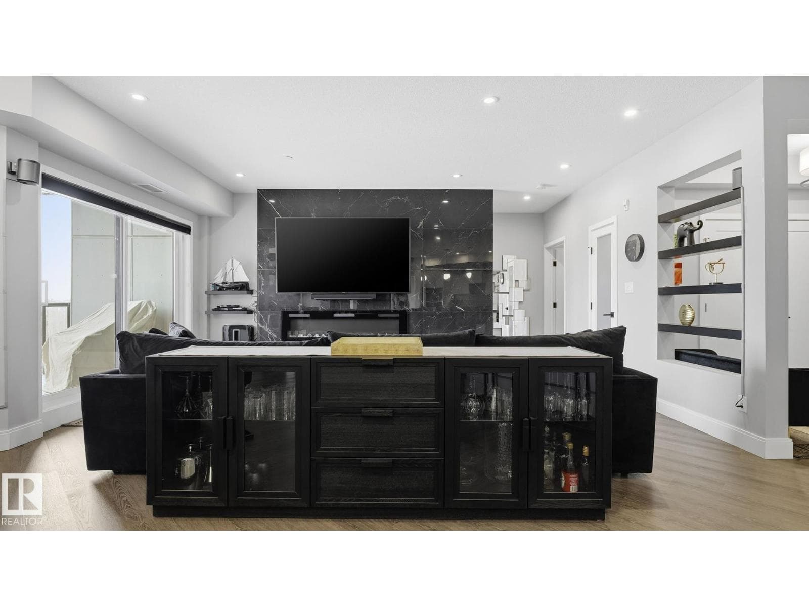 #311 7463 MAY CM NW — photo 3