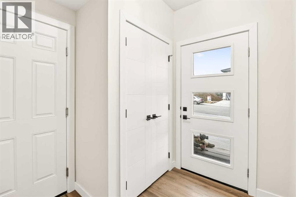 12 Vincent Gate — photo 3