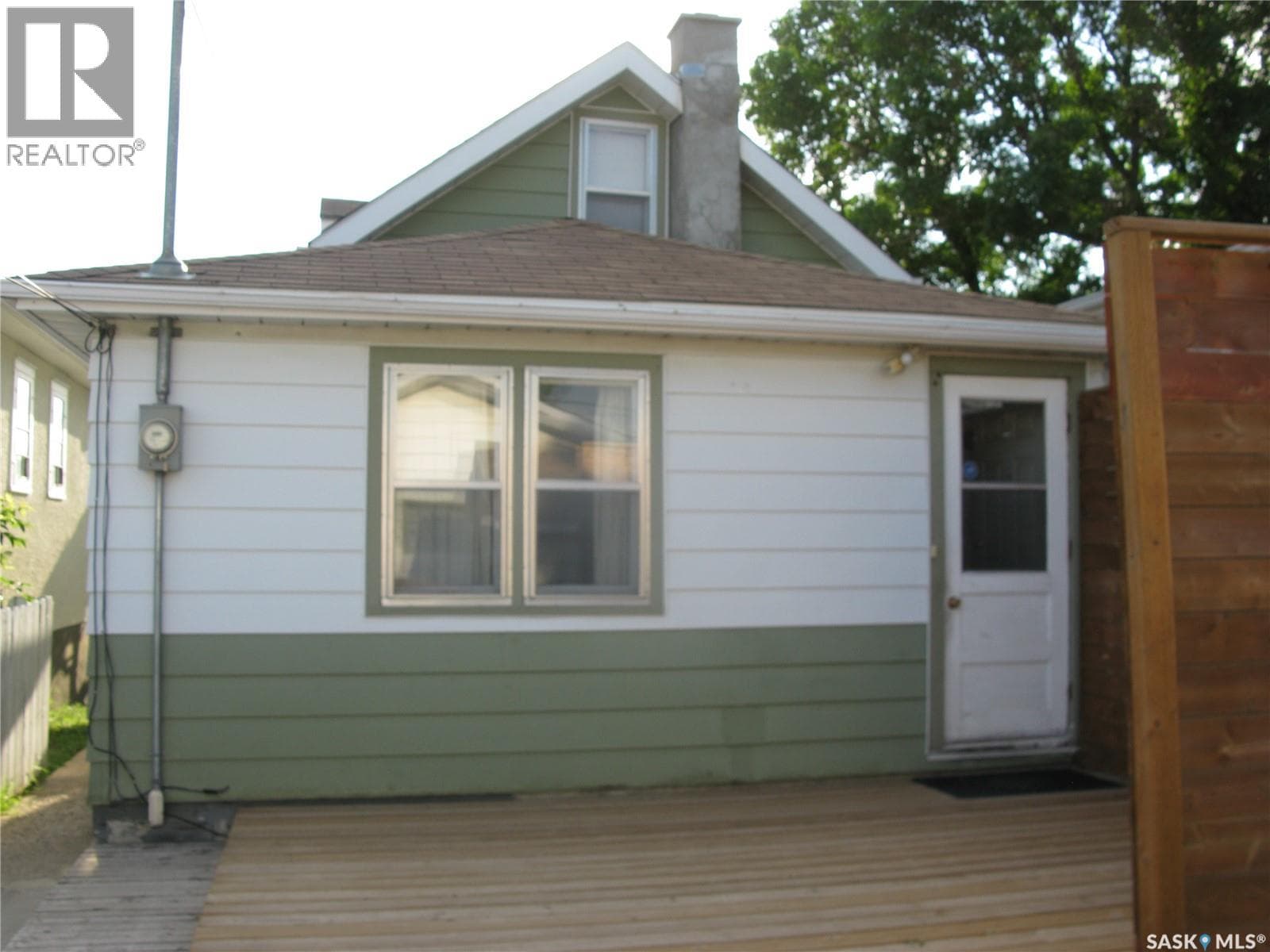 2037 Reynolds STREET — photo 3