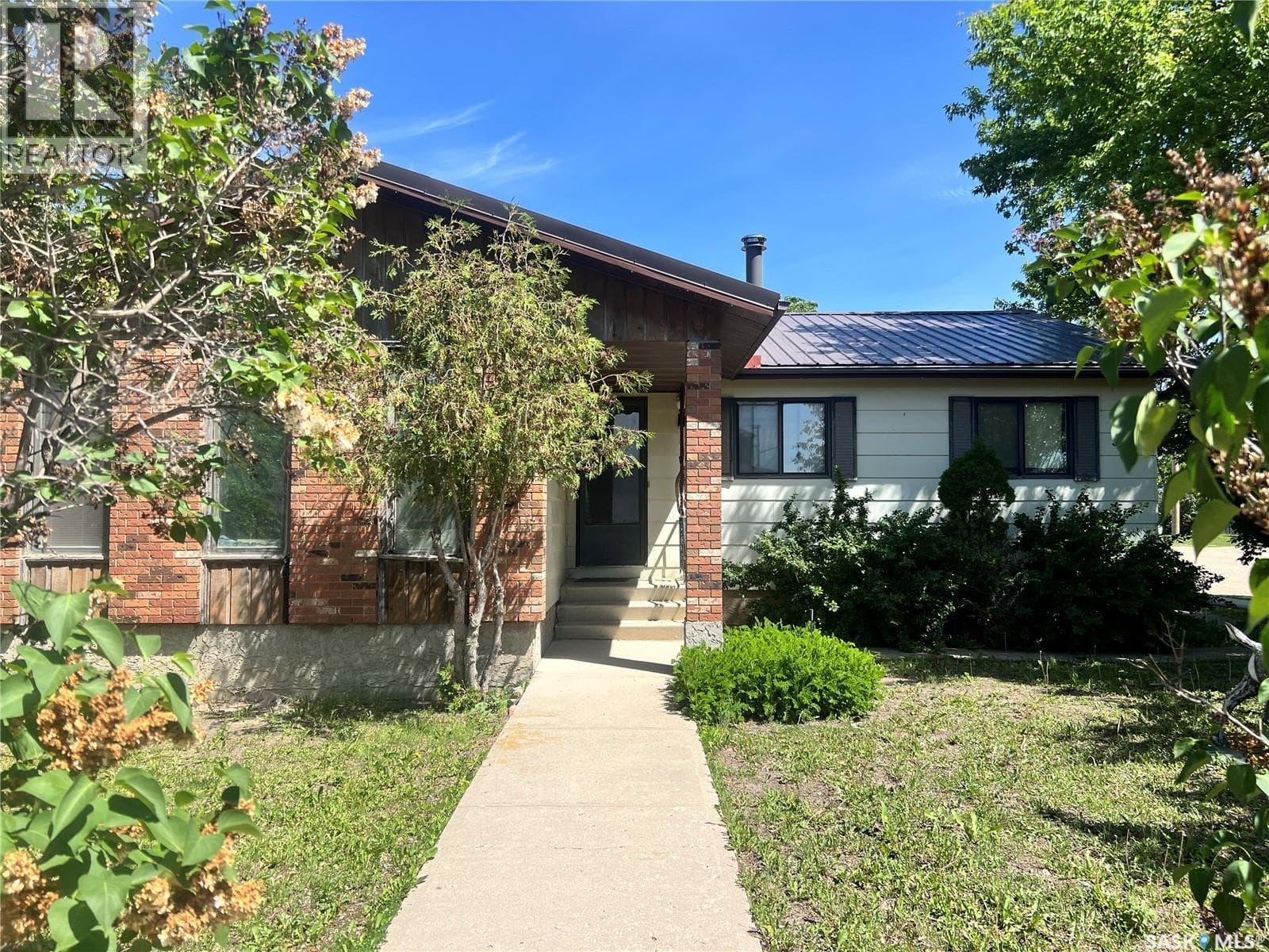 561 Ford STREET