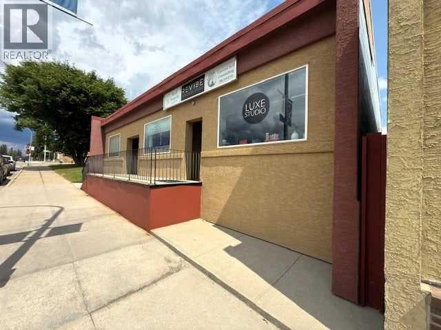 515 50 Street — photo 2
