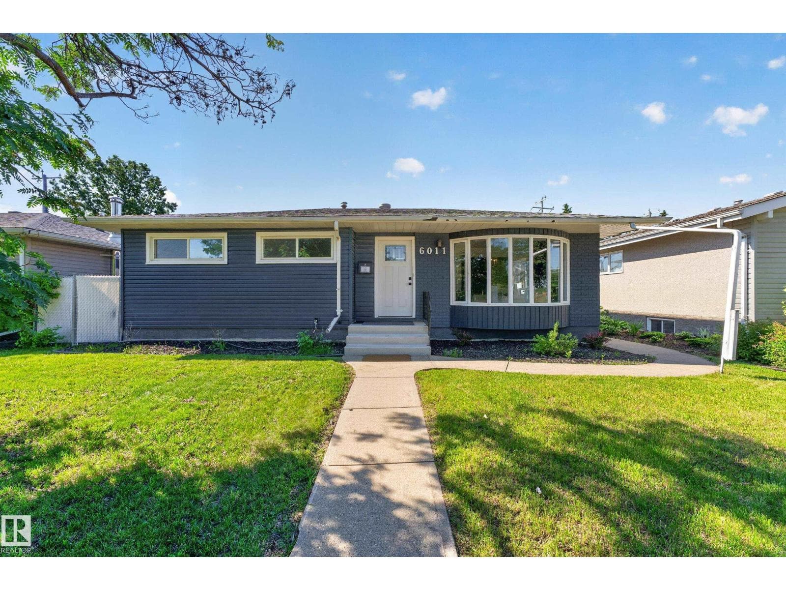 6011 93A AV NW — photo 4
