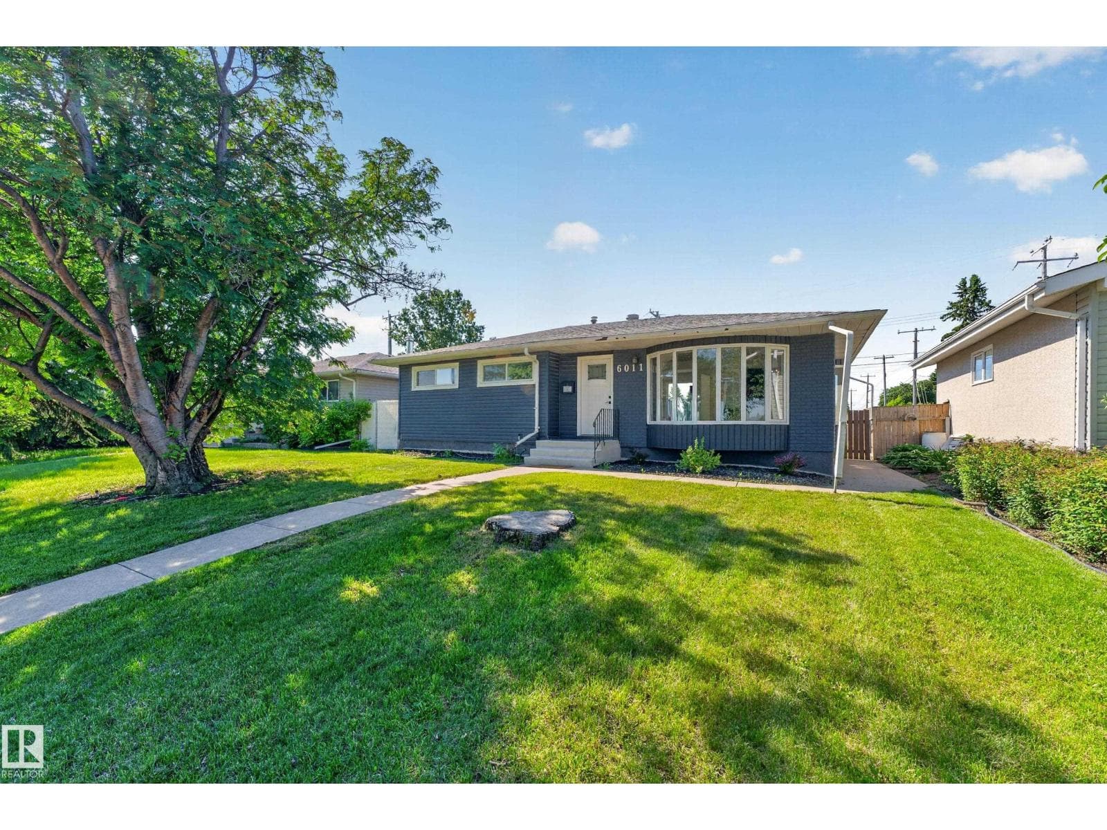 6011 93A AV NW — photo 5
