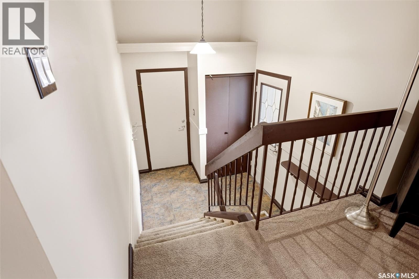 7122 Lawrence DRIVE — photo 3