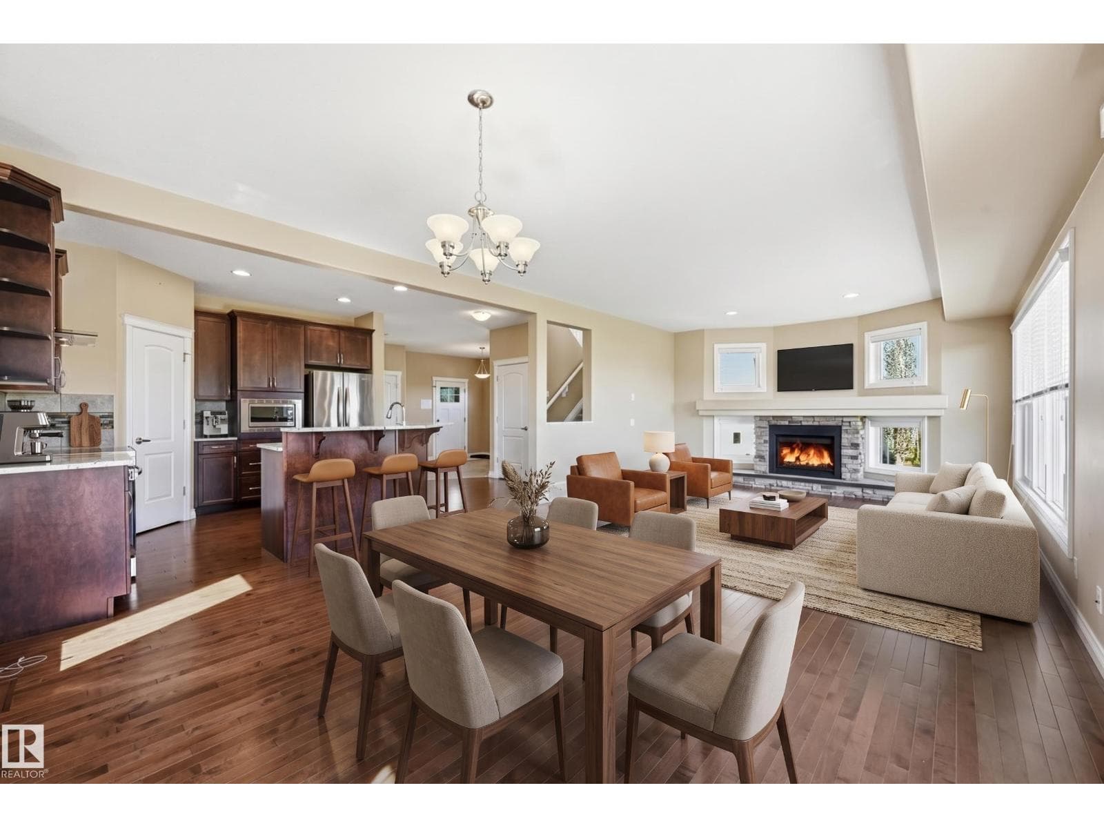 1590 Chapman WY SW