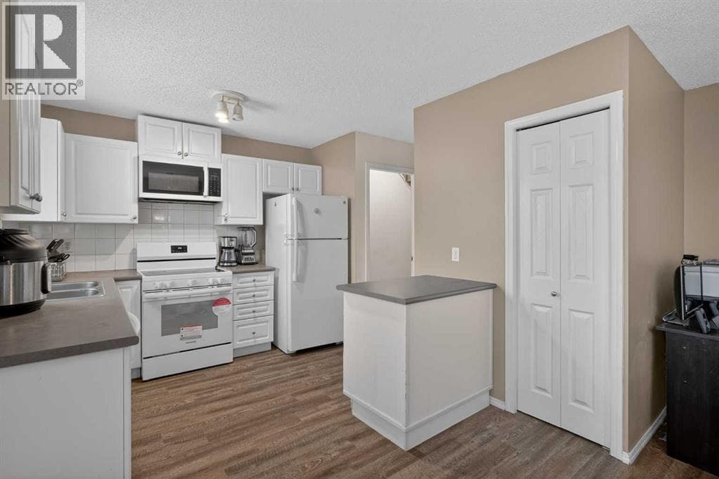 260 Stonemere Place — photo 5