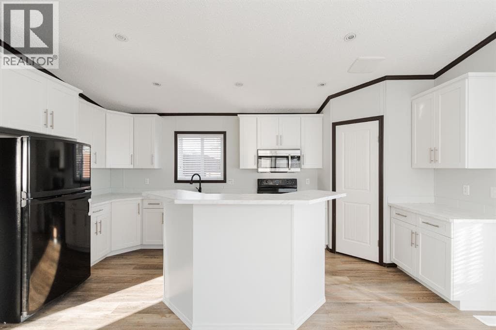 248 Caouette Crescent — photo 4
