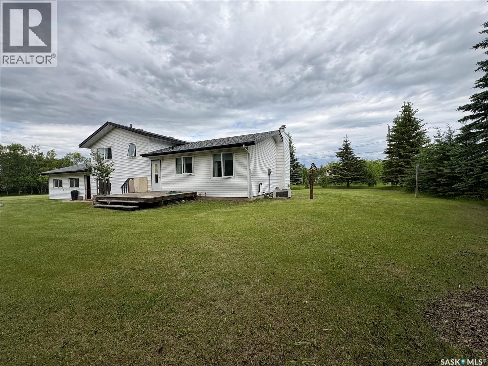 136 Frank AVENUE — photo 4