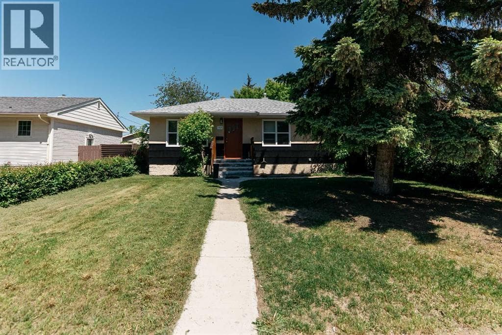 5418 37 Street — photo 2