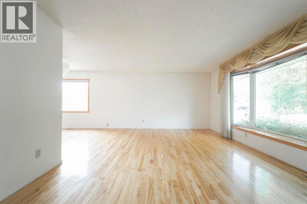 70 Hill Drive — photo 4