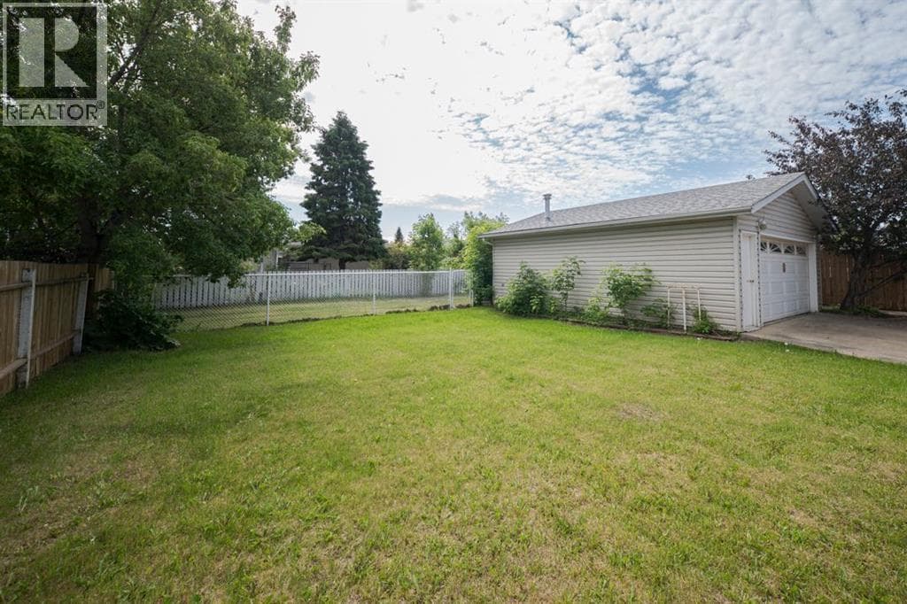 70 Hill Drive — photo 2