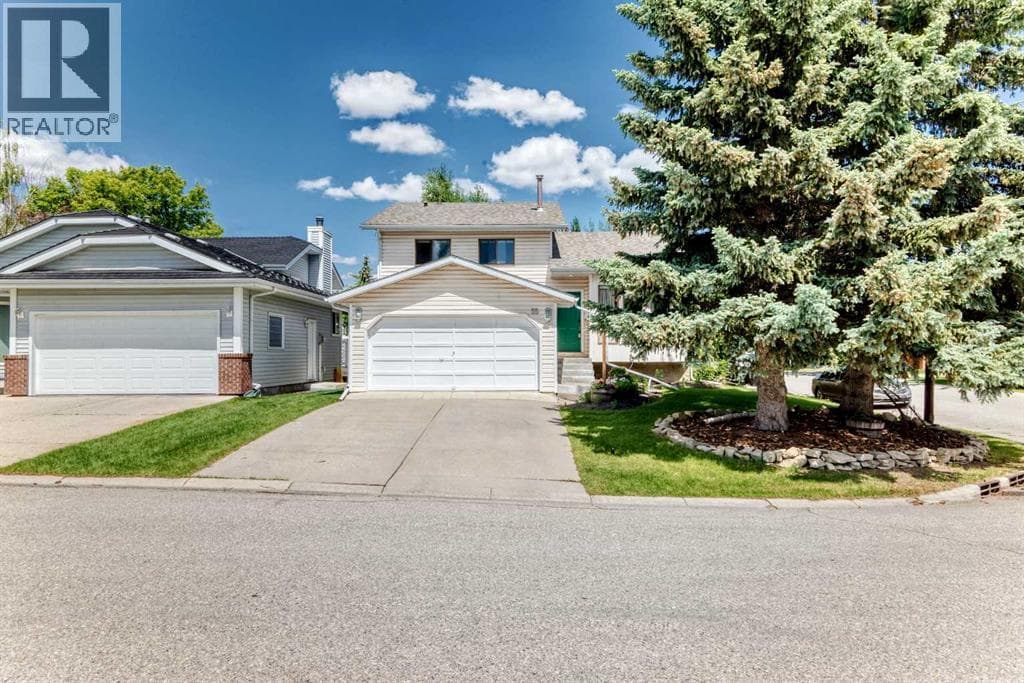 55 Woodstock Way SW — photo 3