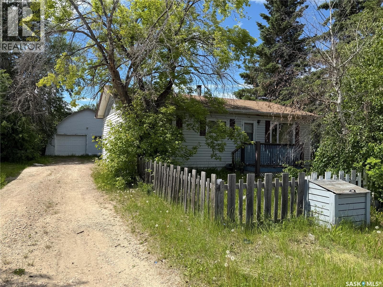 1409 Green AVENUE