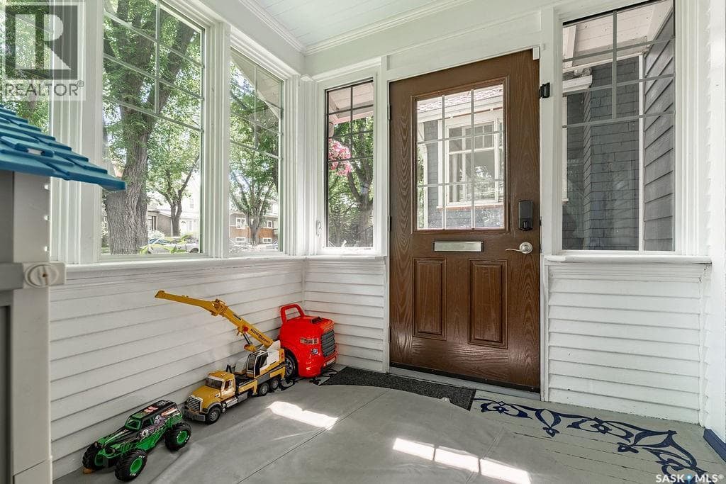 915 Temperance STREET — photo 3