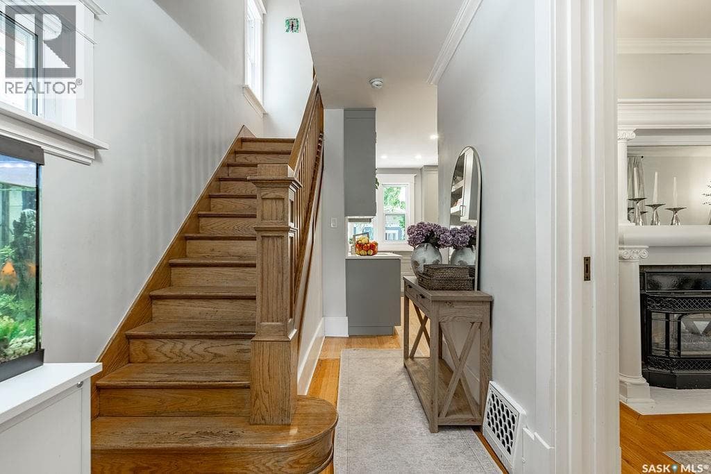 915 Temperance STREET — photo 4