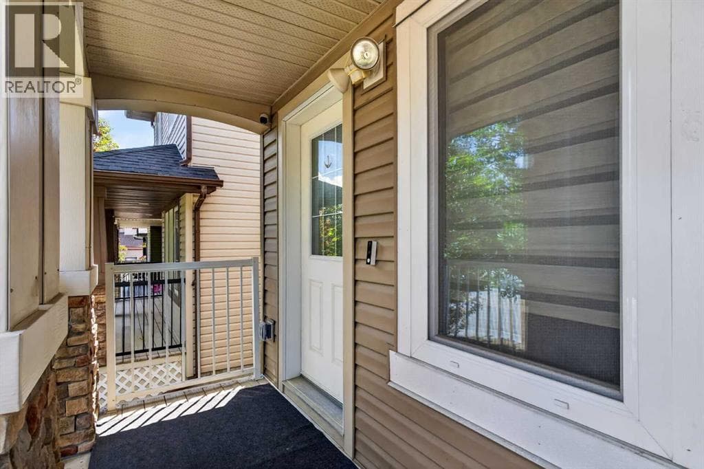 418 Evansdale Way NW — photo 2