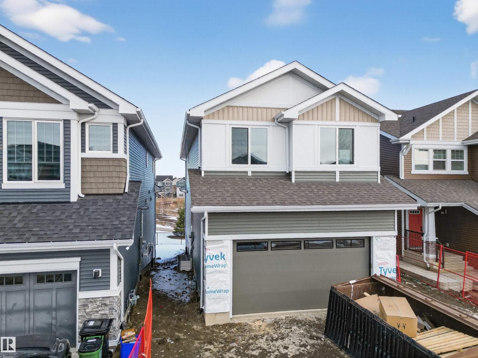 16716 34 AV SW