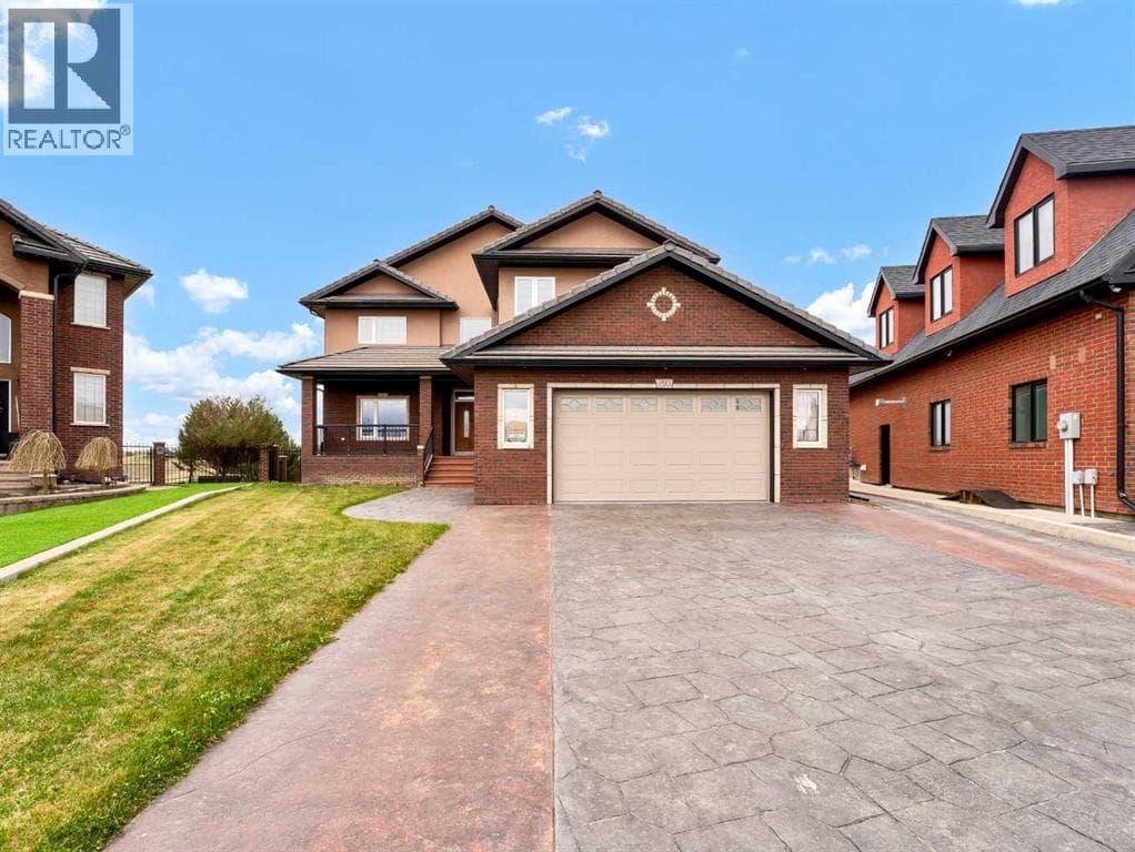 150 Desert Blume Crescent