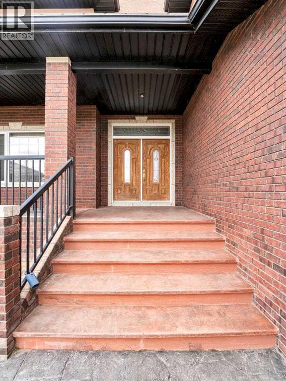 150 Desert Blume Crescent — photo 2