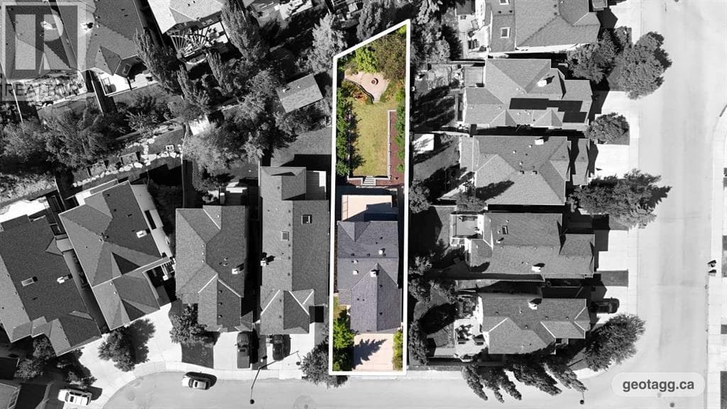 9 Cresthaven Way SW — photo 5