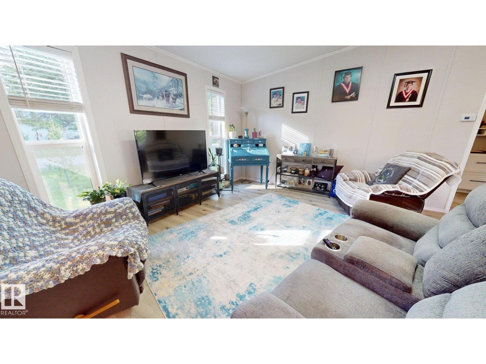 4707 52A ST — photo 3