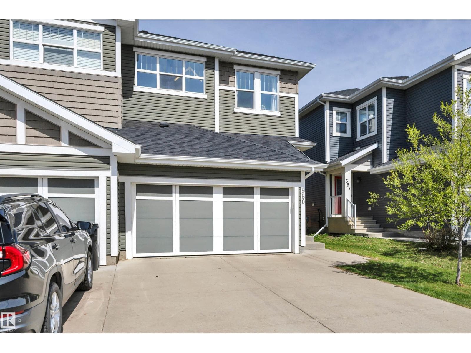 560 STURTZ LI — photo 3