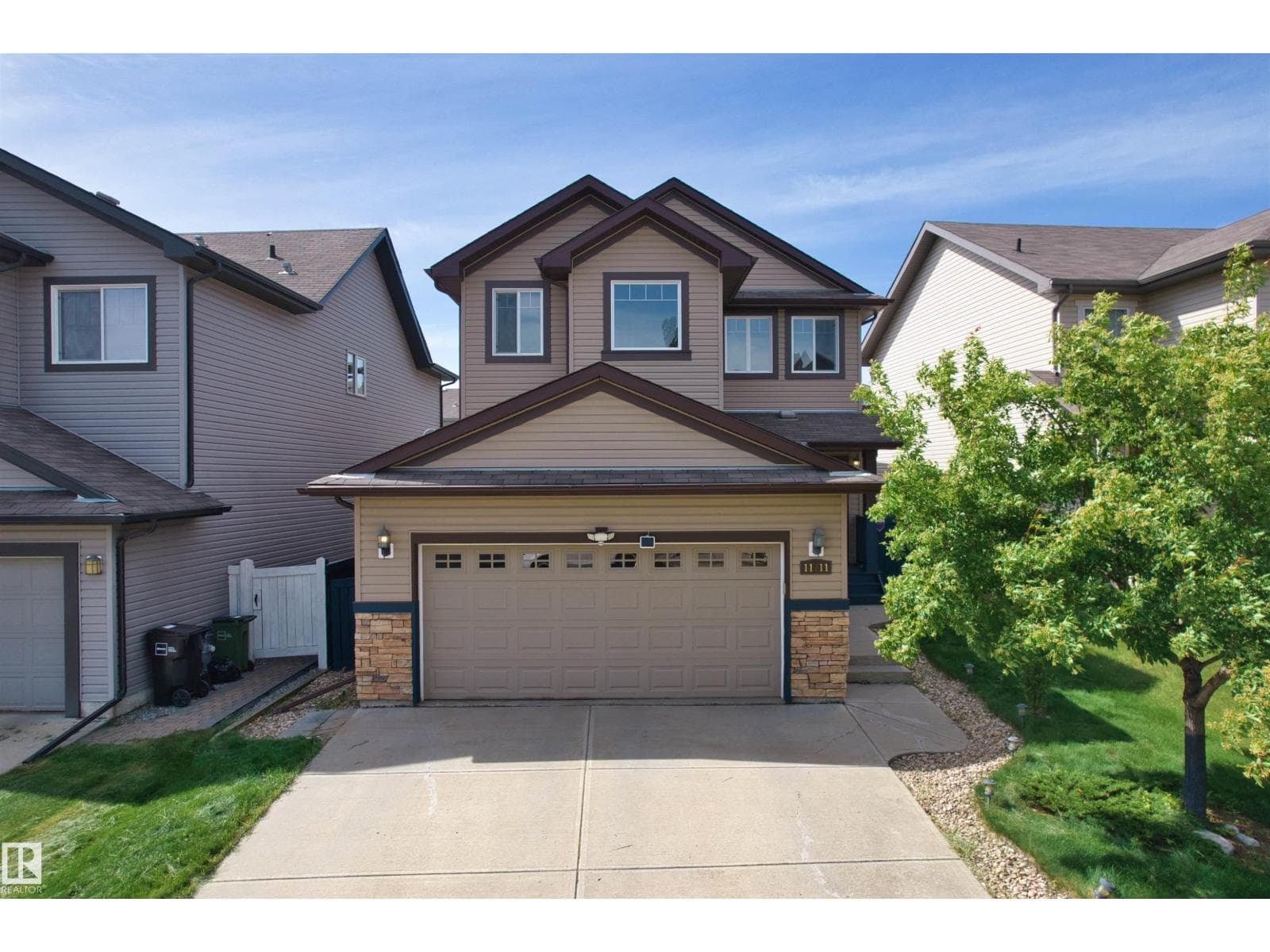 11711 16 Ave SW SW