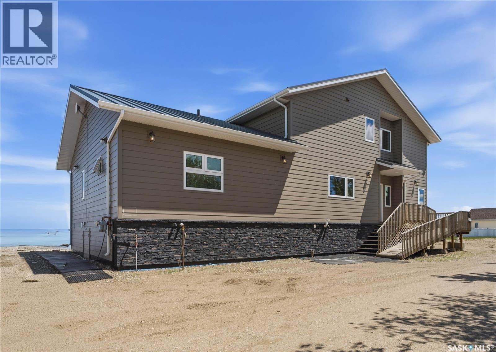 106 Lakeshore LANE — photo 4