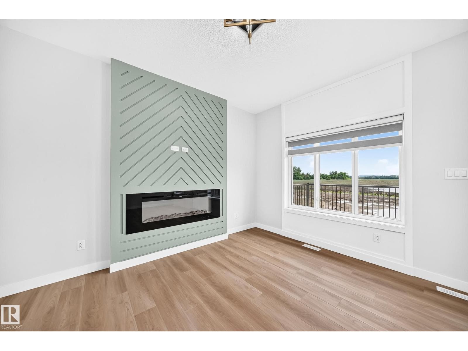 97 PATRIOT WY — photo 4