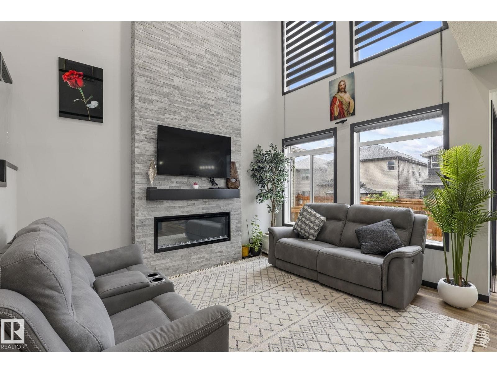 5110 23A ave SW — photo 5