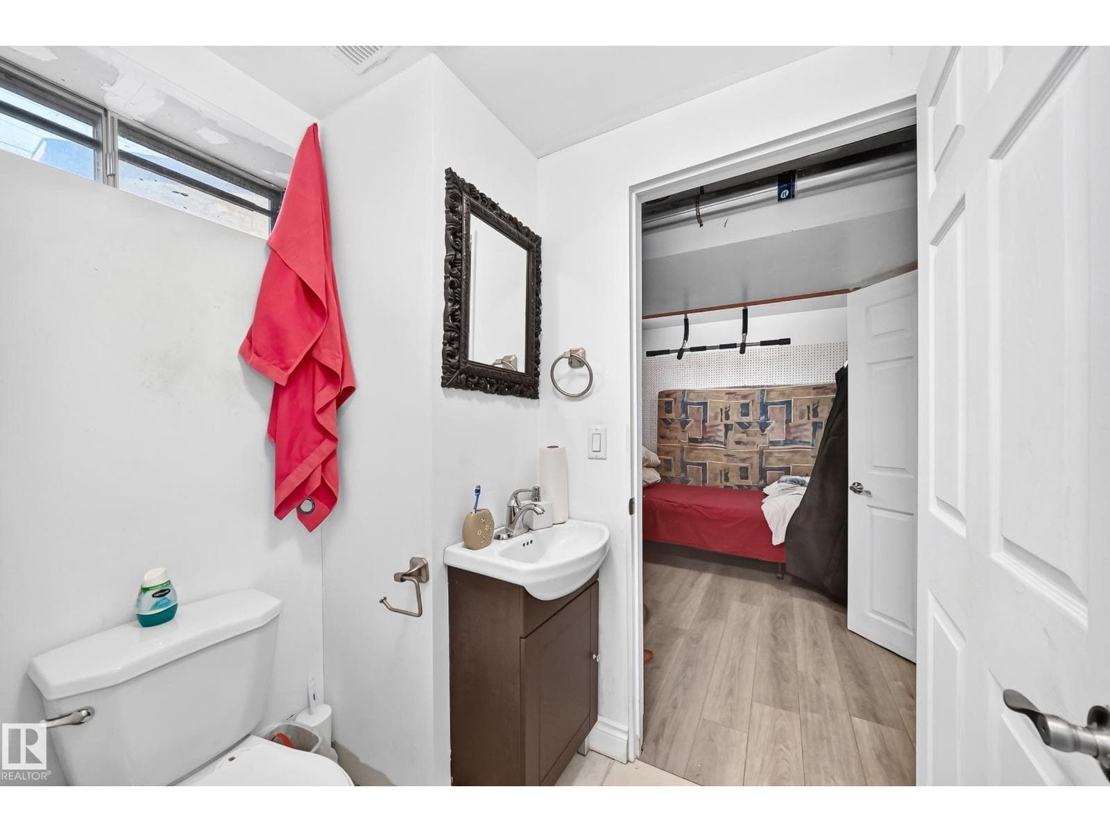 10325 164 AV NW — photo 5