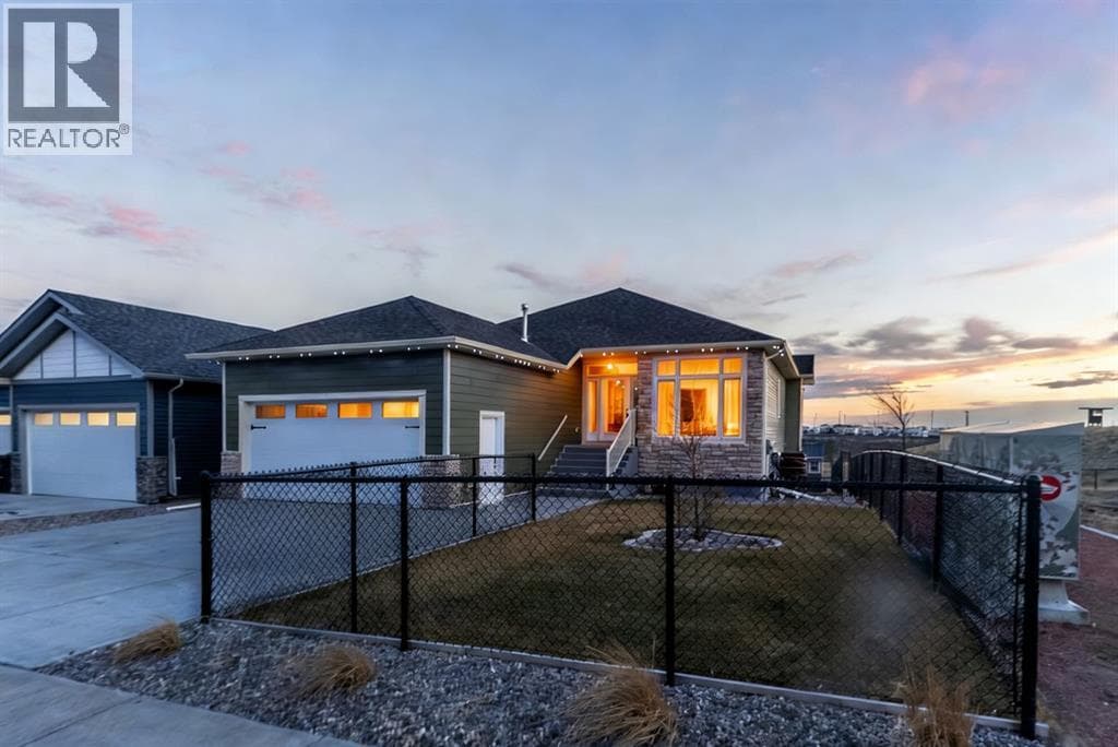 202 Lake Drive — photo 3
