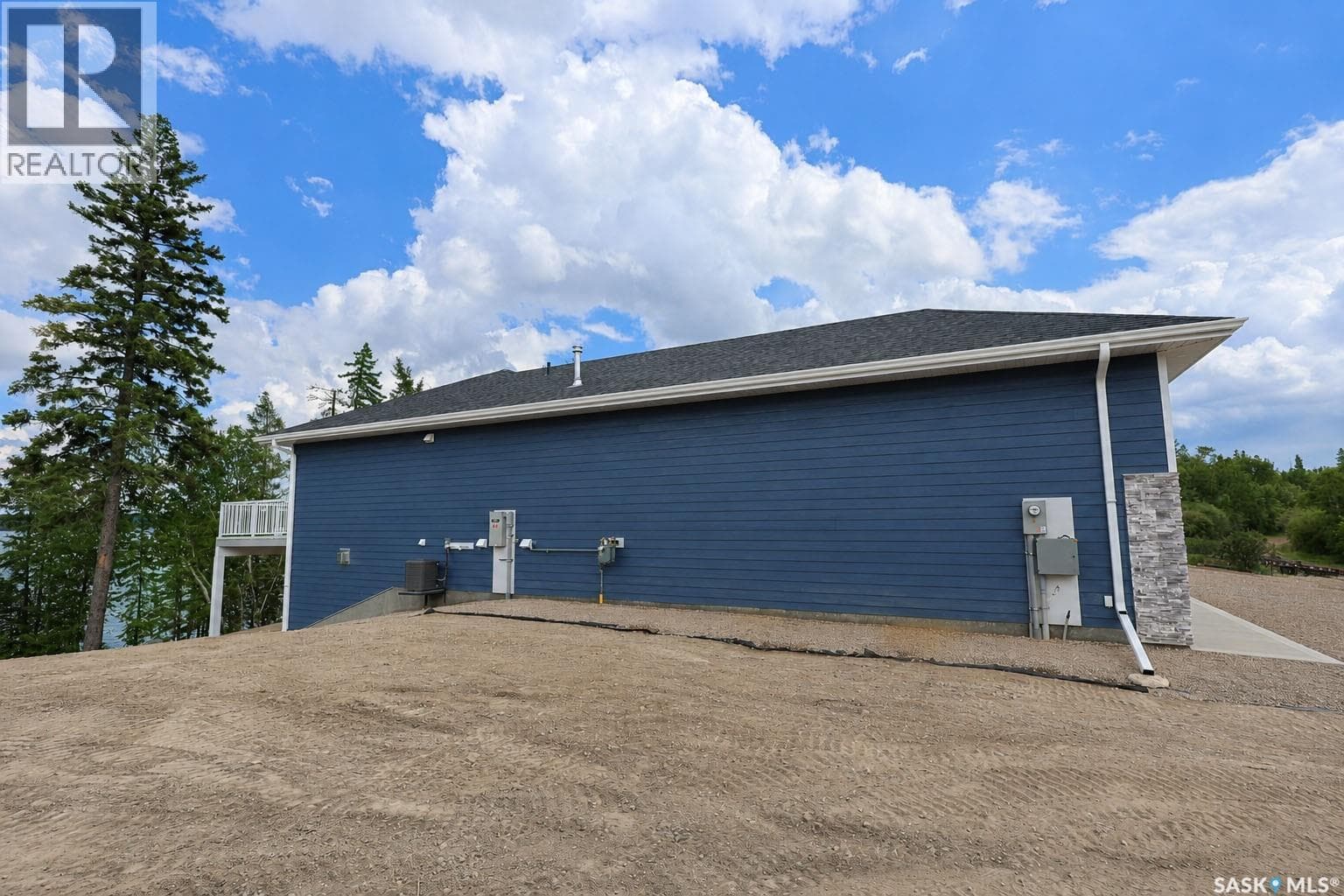 153 Ward DRIVE — photo 3
