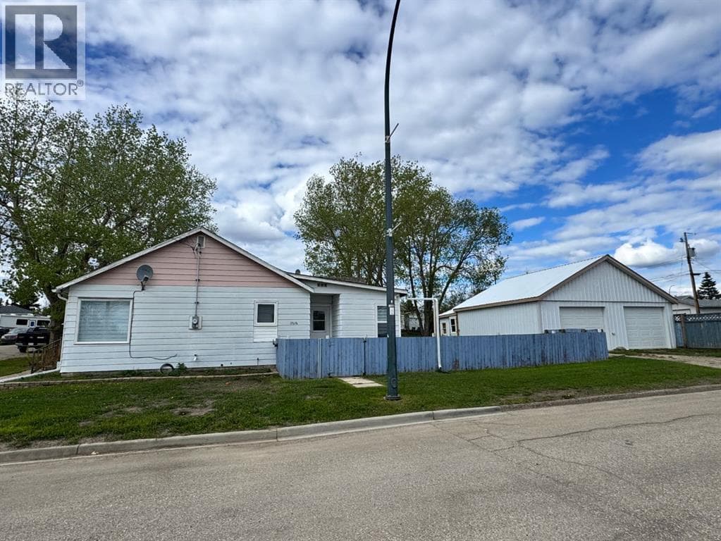 10616 104 Avenue — photo 3