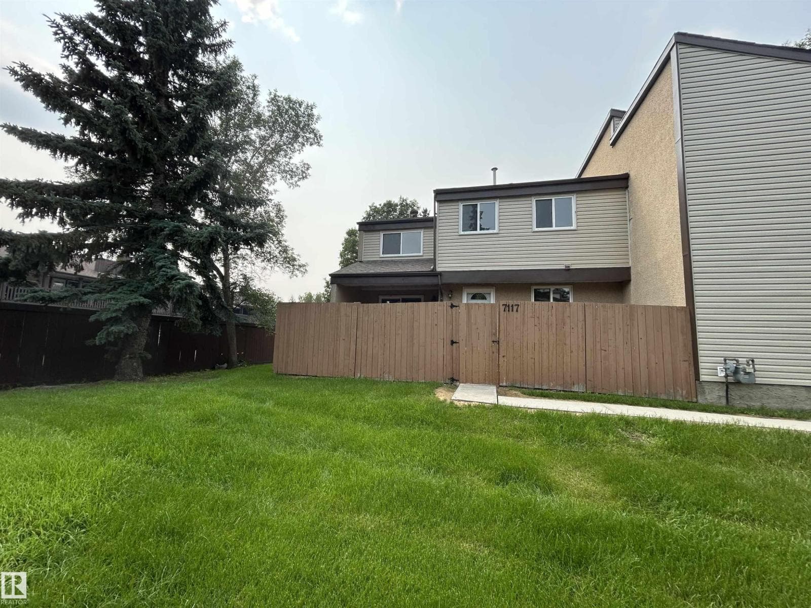 7117 180 ST NW — photo 3