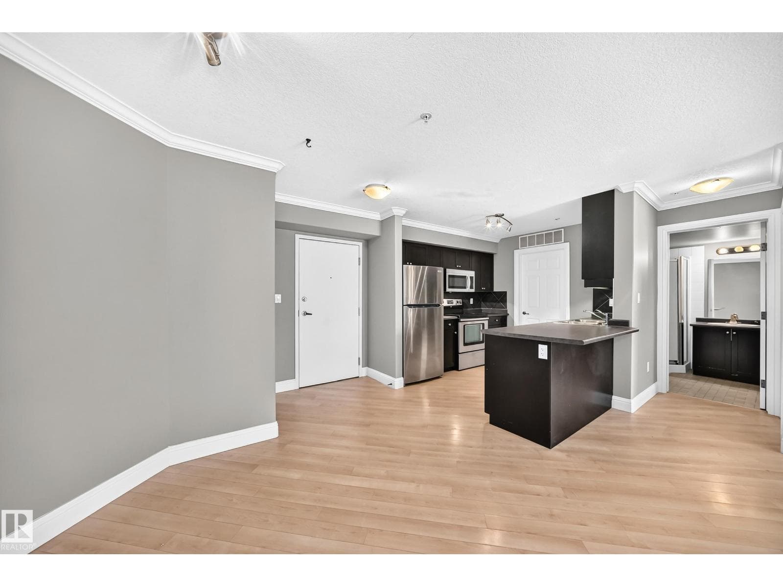 #202 14608 125 ST NW — photo 3